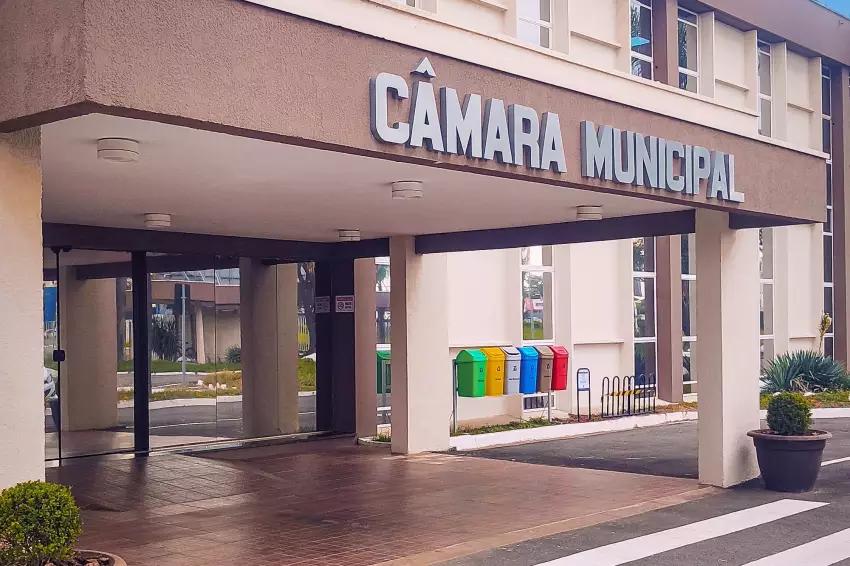Ao contrário de Indaiatuba, Câmara de Americana aprova ‘reajuste zero’ para vereadores e prefeito